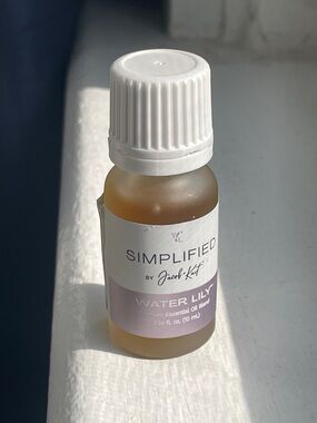 Young Living Simplified Water Lily Essential Oil